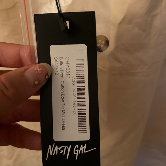 NWT nasty gal pale yellow button down midi dress - Picture 4 of 4